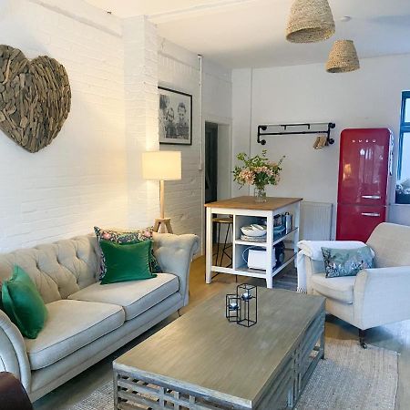 The Coach House - Bournemouth Villa ภายนอก รูปภาพ
