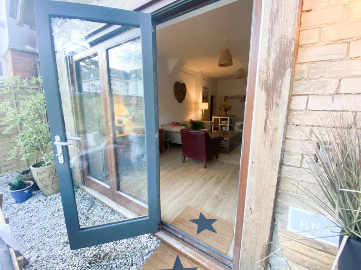 The Coach House - Bournemouth Villa ภายนอก รูปภาพ