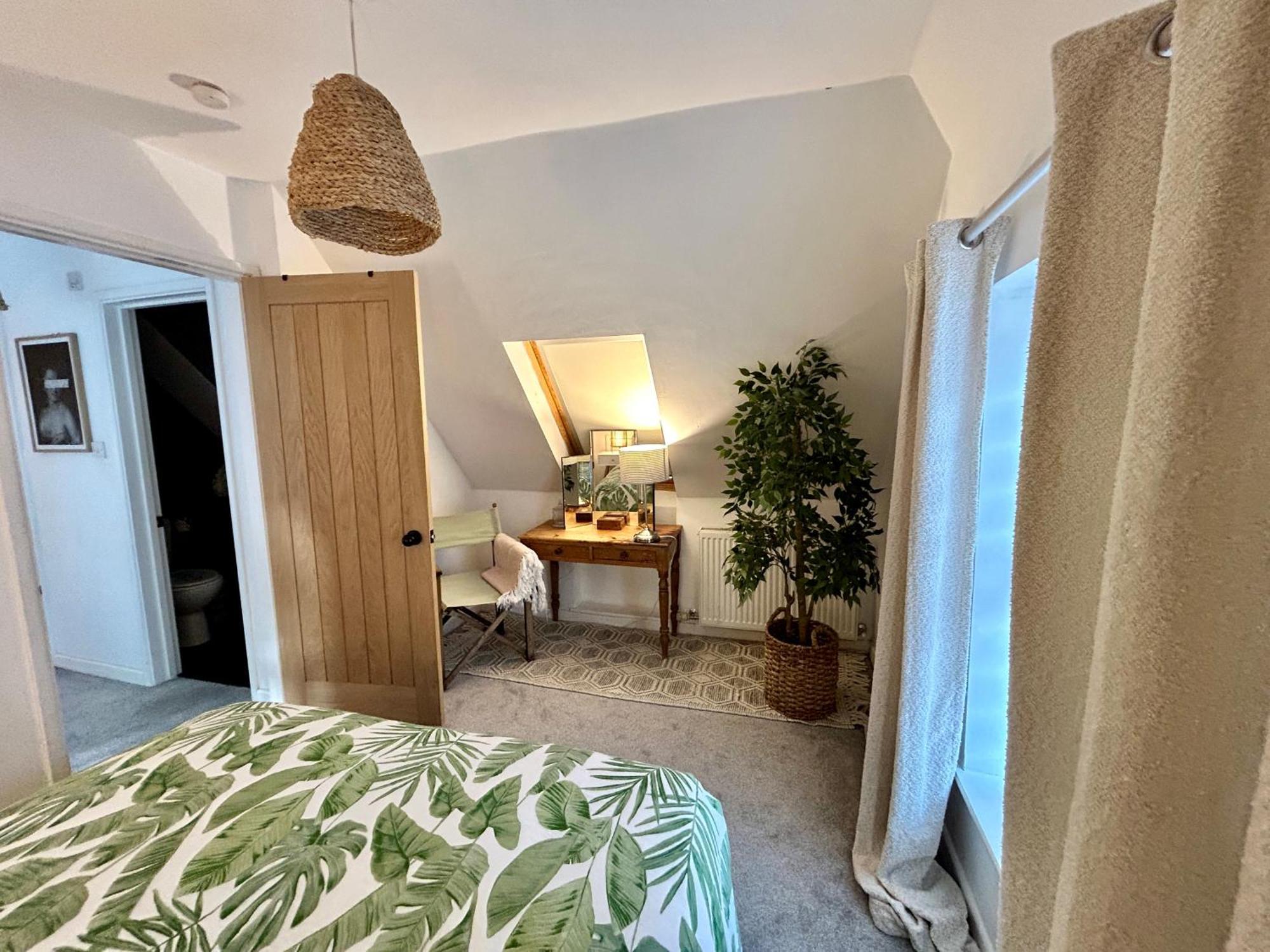 The Coach House - Bournemouth Villa ภายนอก รูปภาพ